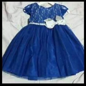 Size 24 month's girl's dress